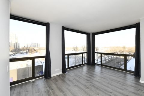 Tiny photo for 4343 N Clarendon Avenue #516, Chicago, IL 60613 (MLS # 12557489)