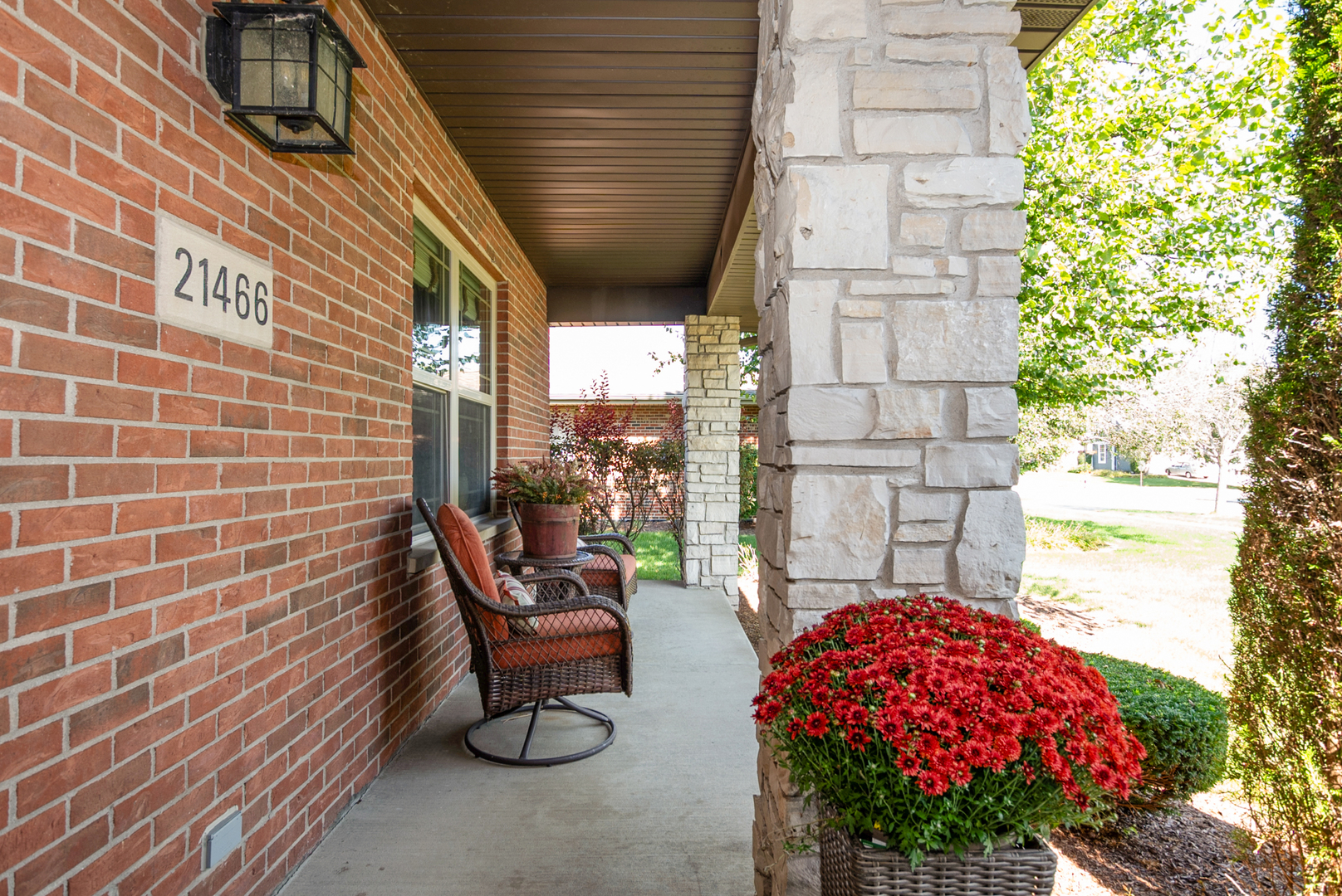 21466 English Circle