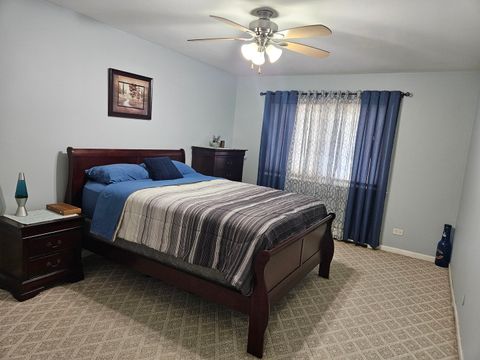 Tiny photo for 603 E Falcon Drive #104A, Arlington Heights, IL 60005 (MLS # 12609605)