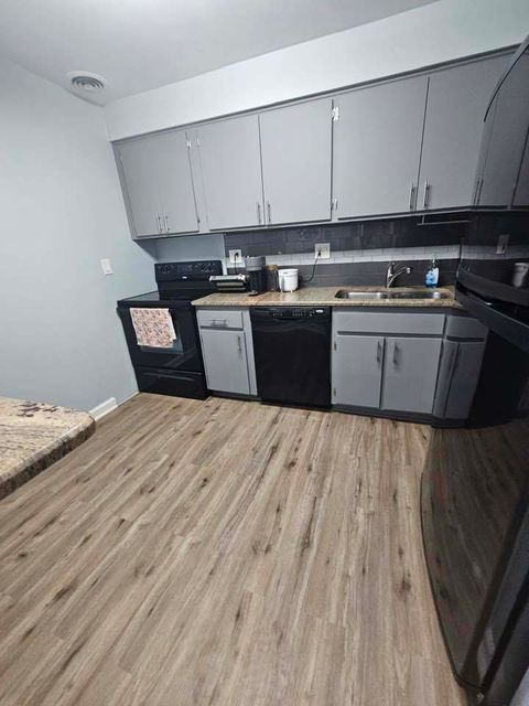 Tiny photo for 603 E Falcon Drive #104A, Arlington Heights, IL 60005 (MLS # 12609605)