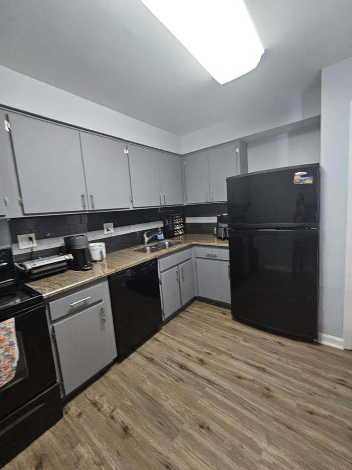 603 E Falcon Drive 104A