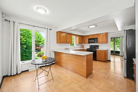 Tiny photo for 1549 Snowberry Court, Downers Grove, IL 60515 (MLS # 12679289)