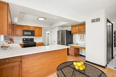 Tiny photo for 1549 Snowberry Court, Downers Grove, IL 60515 (MLS # 12679289)