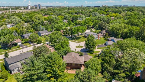 Tiny photo for 1549 Snowberry Court, Downers Grove, IL 60515 (MLS # 12679289)