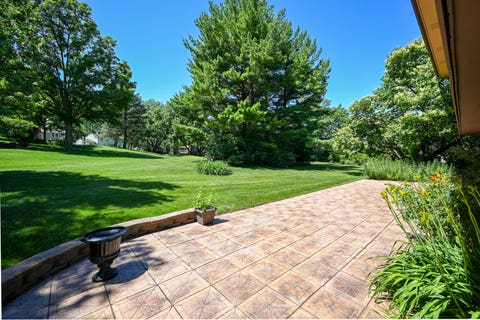 Tiny photo for 1549 Snowberry Court, Downers Grove, IL 60515 (MLS # 12679289)