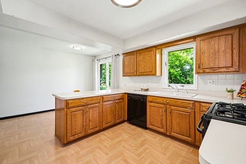 Tiny photo for 1549 Snowberry Court, Downers Grove, IL 60515 (MLS # 12679289)
