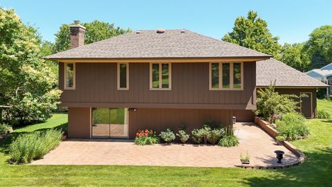 Tiny photo for 1549 Snowberry Court, Downers Grove, IL 60515 (MLS # 12679289)