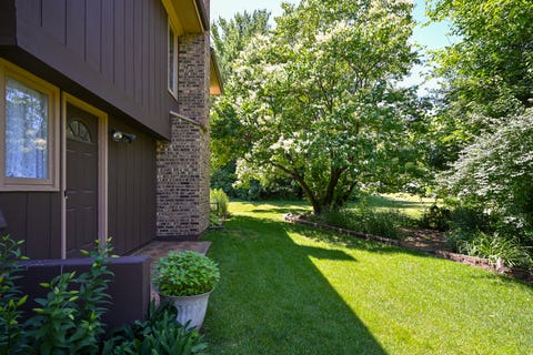 Tiny photo for 1549 Snowberry Court, Downers Grove, IL 60515 (MLS # 12679289)