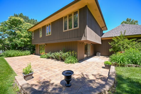 Tiny photo for 1549 Snowberry Court, Downers Grove, IL 60515 (MLS # 12679289)