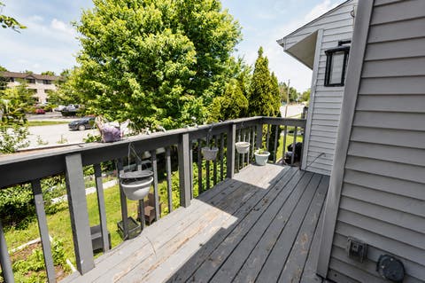 Tiny photo for 812 Maple Lane, Wheeling, IL 60090 (MLS # 12685627)