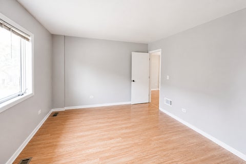 Tiny photo for 812 Maple Lane, Wheeling, IL 60090 (MLS # 12685627)