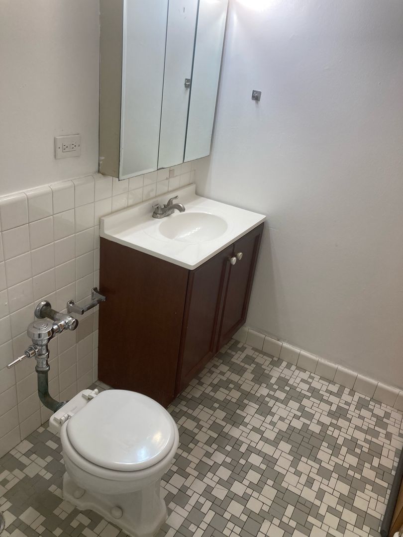 4180 N Marine Drive 310