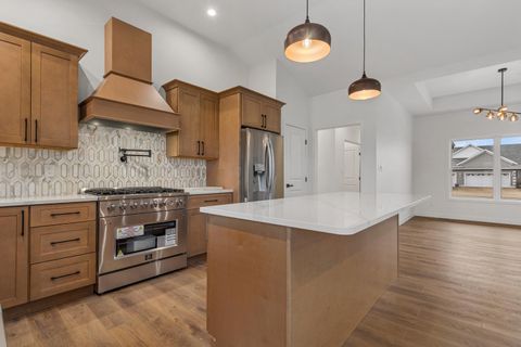 Tiny photo for 702 N Beacon Hill Circle, Urbana, IL 61802 (MLS # 12543327)