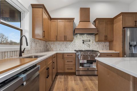 Tiny photo for 702 N Beacon Hill Circle, Urbana, IL 61802 (MLS # 12543327)