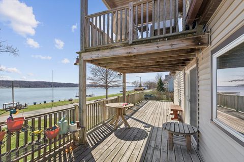 Tiny photo for 1811 Canal Shore Drive, Le Claire, IA 52753 (MLS # 12600604)