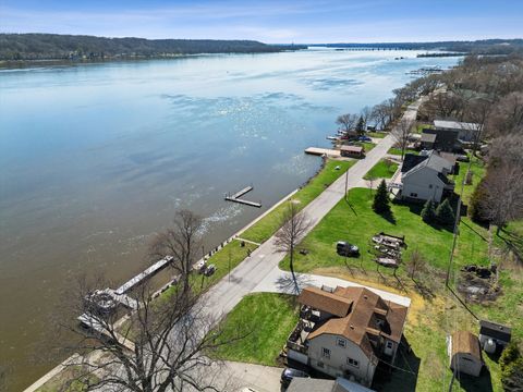 Tiny photo for 1811 Canal Shore Drive, Le Claire, IA 52753 (MLS # 12600604)