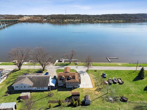 Tiny photo for 1811 Canal Shore Drive, Le Claire, IA 52753 (MLS # 12600604)
