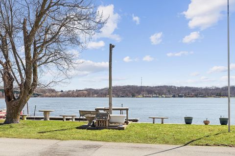 Tiny photo for 1811 Canal Shore Drive, Le Claire, IA 52753 (MLS # 12600604)