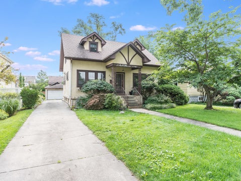 Tiny photo for 225 Pick Avenue, Elmhurst, IL 60126 (MLS # 12731090)