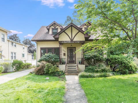 Photo of 225 Pick Avenue, Elmhurst, IL 60126 (MLS # 12731090)