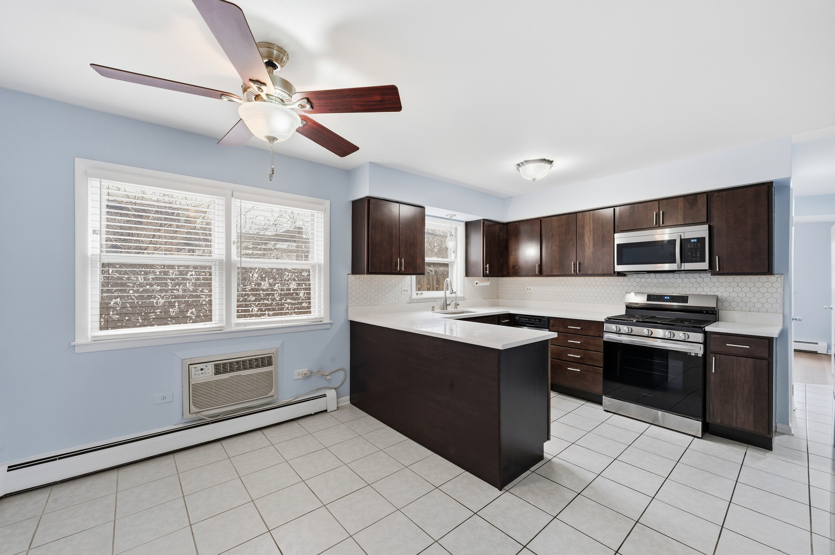 5979 N Northwest Highway 103