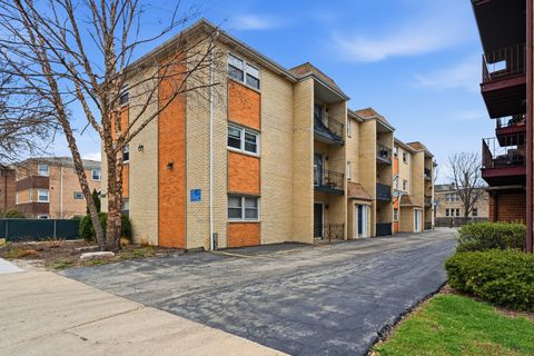 Photo of 5979 N Northwest Highway #103, Chicago, IL 60631 (MLS # 12607457)