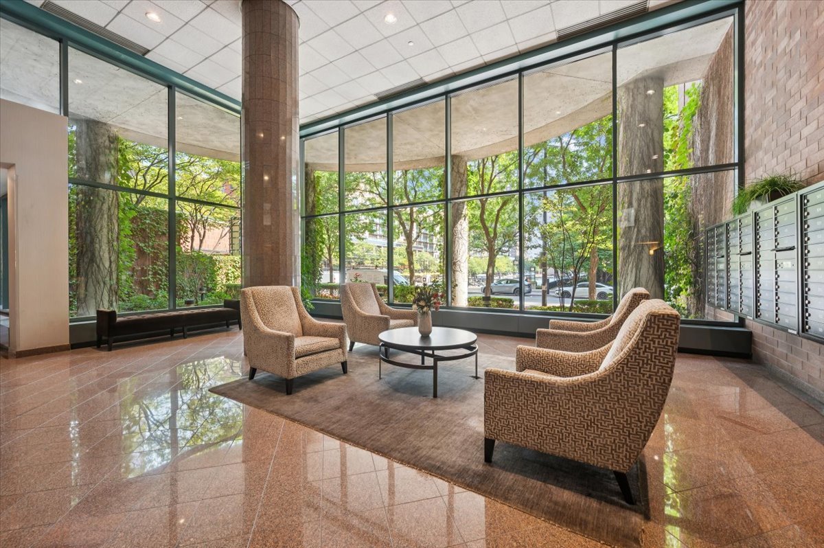 Chicago, Illinois 60611, United States, 1 Bedroom Bedrooms, ,1 BathroomBathrooms,Residential,Active,218195