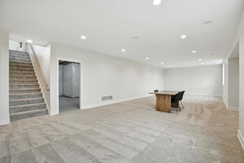 Tiny photo for 5167 LAKESIDE Court, Bettendorf, IA 52722 (MLS # 12704574)