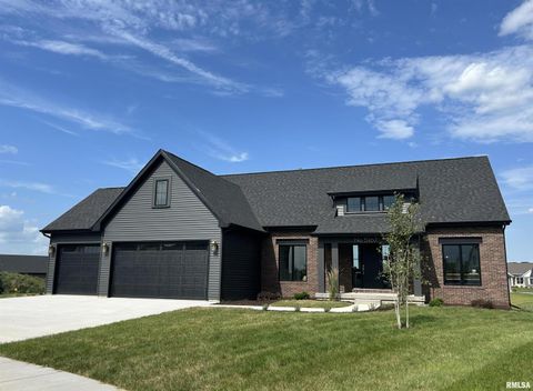 Photo of 5167 LAKESIDE Court, Bettendorf, IA 52722 (MLS # 12704574)