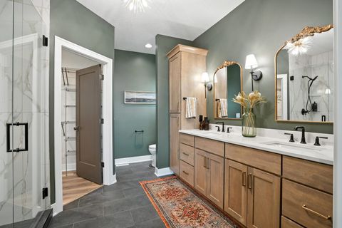 Tiny photo for 5167 LAKESIDE Court, Bettendorf, IA 52722 (MLS # 12704574)