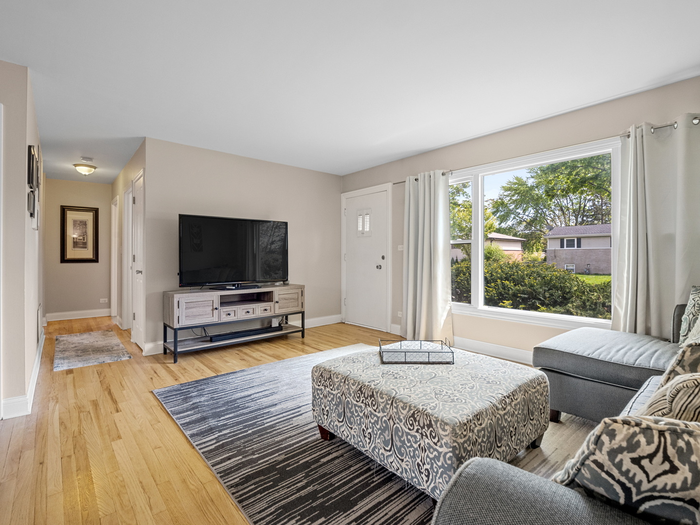 526 W Moreland Avenue