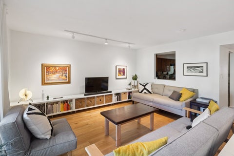 Tiny photo for 820 Oakton Street #2A, Evanston, IL 60202 (MLS # 12675374)