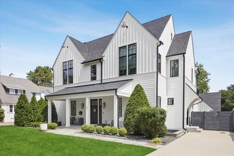 Tiny photo for 37 S Stough Street, Hinsdale, IL 60521 (MLS # 12726389)