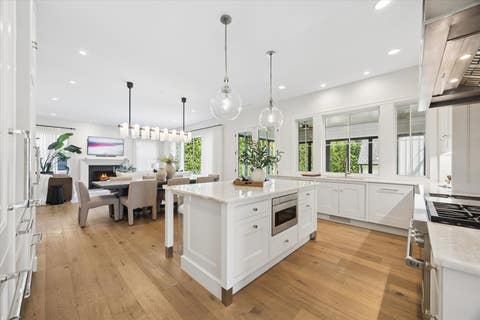 Tiny photo for 37 S Stough Street, Hinsdale, IL 60521 (MLS # 12726389)
