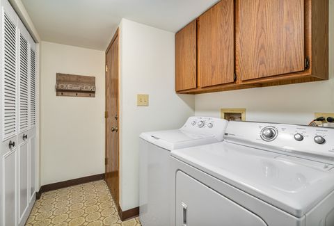 Tiny photo for 7962 Garfield Avenue #110, Burr Ridge, IL 60527 (MLS # 12488652)