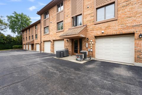 Tiny photo for 7962 Garfield Avenue #110, Burr Ridge, IL 60527 (MLS # 12488652)