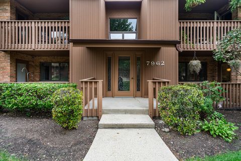 Tiny photo for 7962 Garfield Avenue #110, Burr Ridge, IL 60527 (MLS # 12488652)