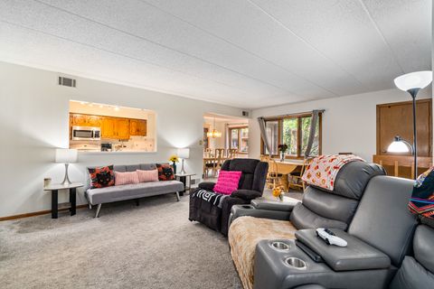 Tiny photo for 7962 Garfield Avenue #110, Burr Ridge, IL 60527 (MLS # 12488652)