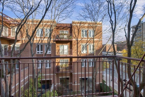 Tiny photo for 5040 W Warren Street #301, Skokie, IL 60077 (MLS # 12798220)