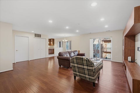 Tiny photo for 5040 W Warren Street #301, Skokie, IL 60077 (MLS # 12798220)