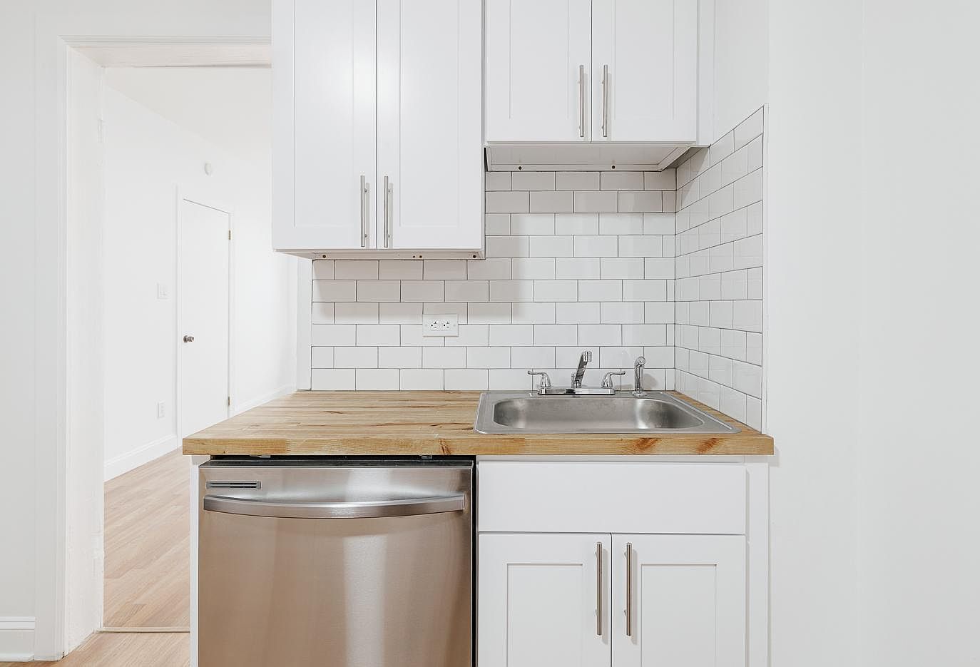 1430 W Superior Street 2R