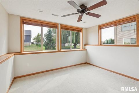 Tiny photo for 1713 Garrett Avenue, Clinton, IA 52732 (MLS # QC4267270)