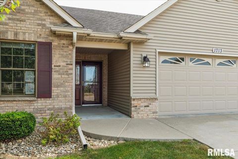 Tiny photo for 1713 GARRETT Avenue, Clinton, IA 52732 (MLS # QC4267270)