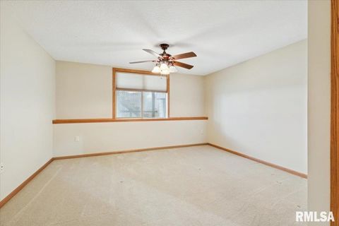 Tiny photo for 1713 Garrett Avenue, Clinton, IA 52732 (MLS # QC4267270)