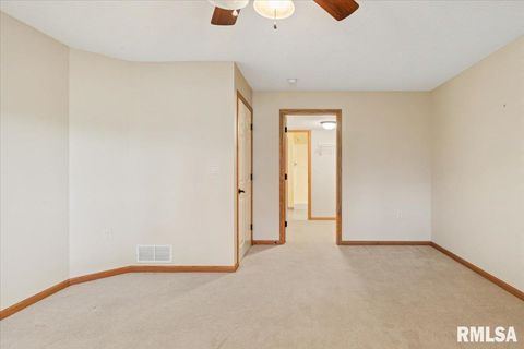 Tiny photo for 1713 Garrett Avenue, Clinton, IA 52732 (MLS # QC4267270)