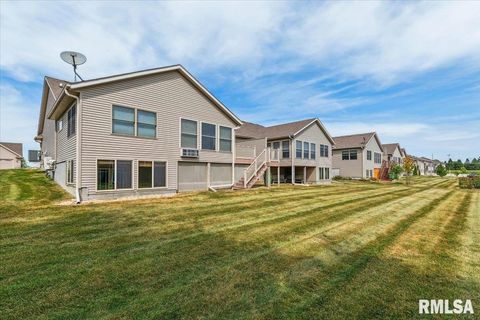 Tiny photo for 1713 GARRETT Avenue, Clinton, IA 52732 (MLS # QC4267270)