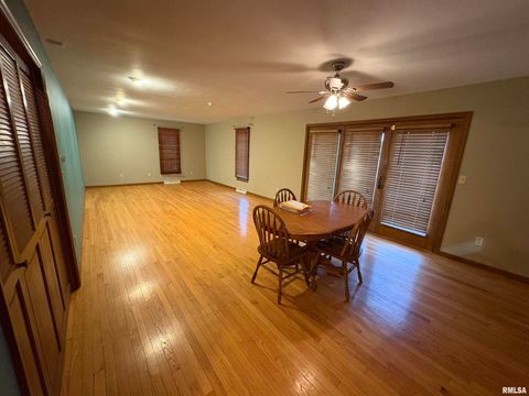 Tiny photo for 623 MEADOWBROOK Lane, Centralia, IL 62801 (MLS # EB460630)