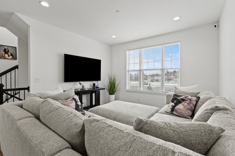 Tiny photo for 30W158 Wheeler Circle, Warrenville, IL 60563 (MLS # 12528514)