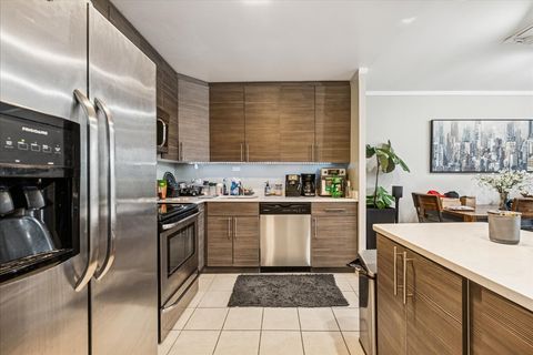 Tiny photo for 5445 N Sheridan Road #306, Chicago, IL 60640 (MLS # 12566546)