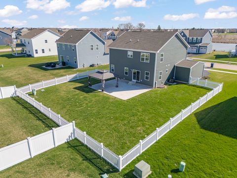 Tiny photo for 319 Atkinson Drive, Sugar Grove, IL 60554 (MLS # 12617295)